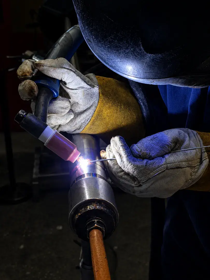 Lasser aan het werk 2 Snelders BV Machinefabriek